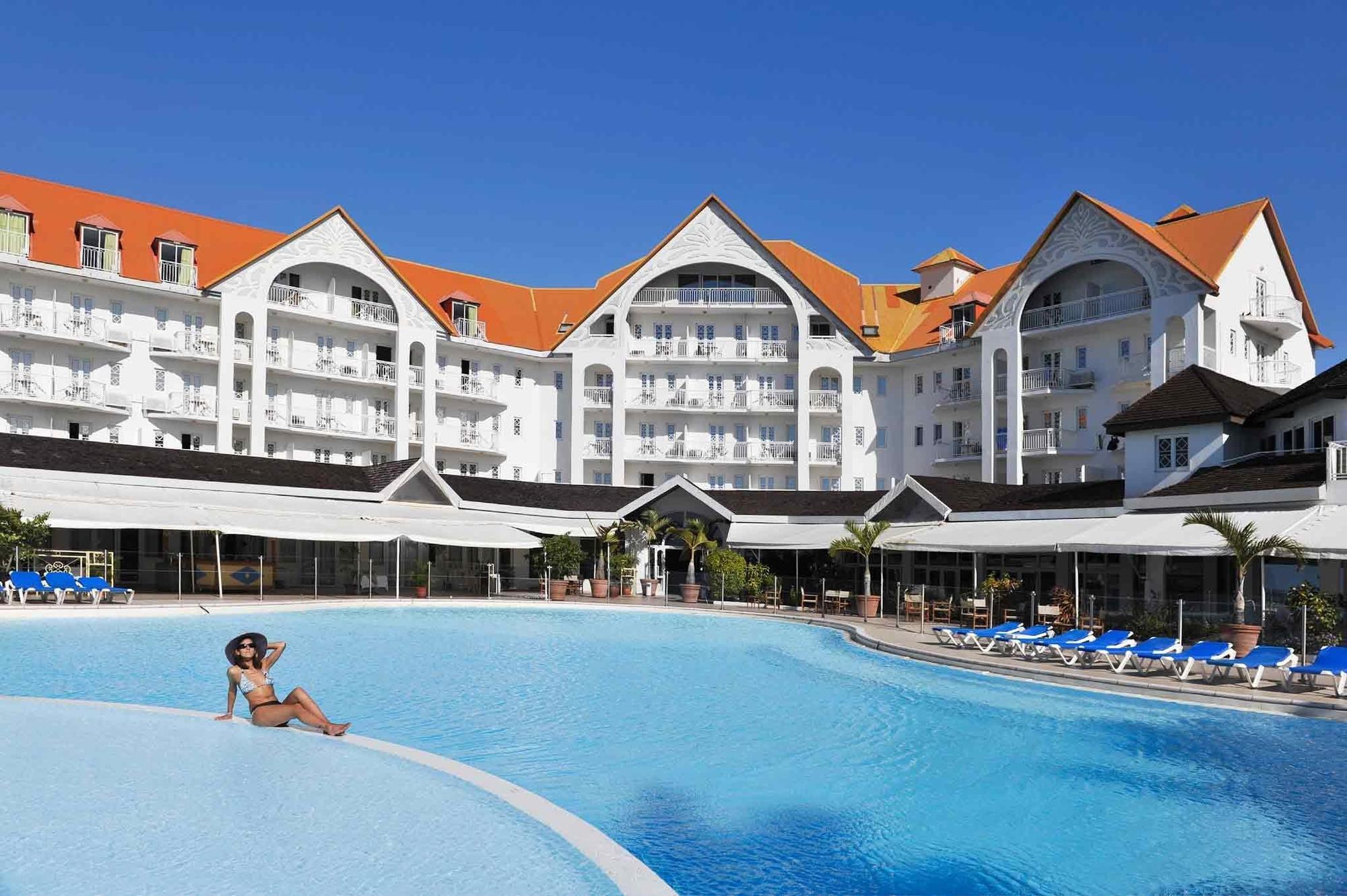 Hotel Exsel Creolia Saint-Denis Kültér fotó